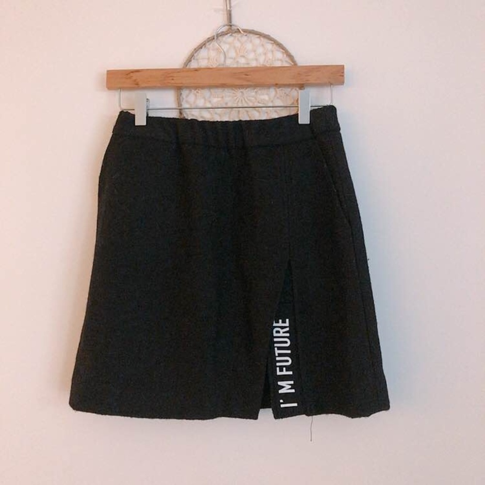 Black Fall and Winter Side-Split Mini Skirt